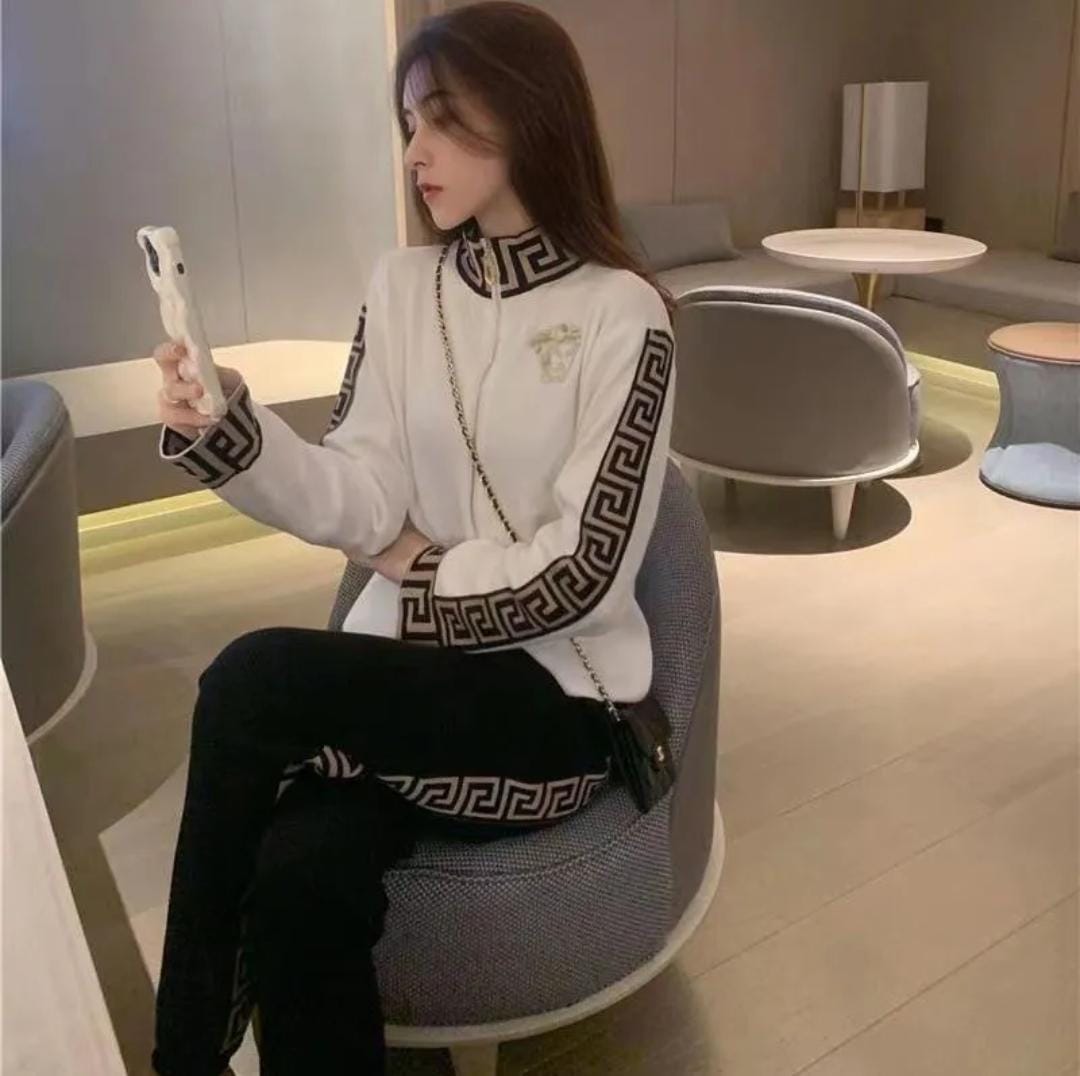 Velcrone  Korean Viral Luxury Knitted Coord Set – Catherine Edition